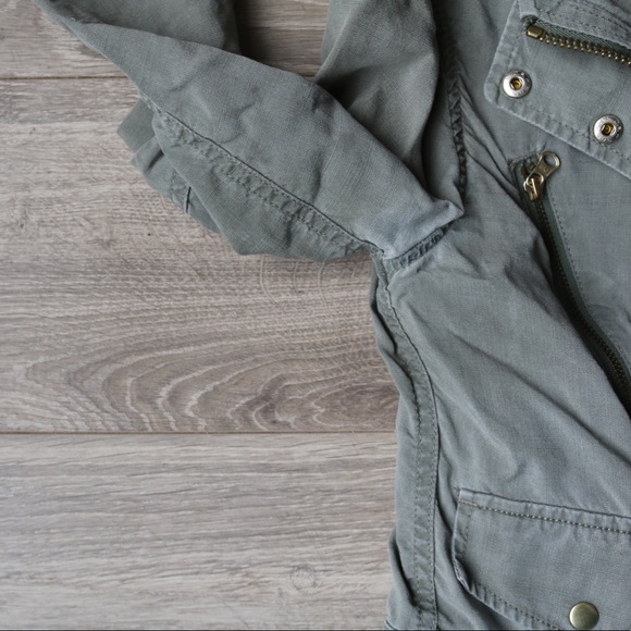Club Monaco Army Green Light Utility Jacket - Picture 5 of 5